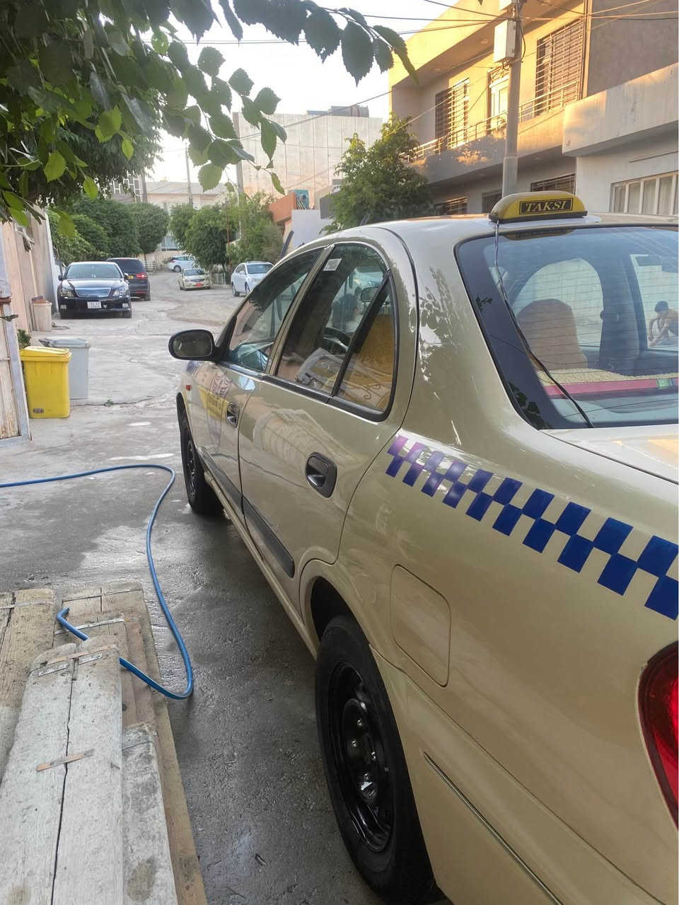 سەنی ٢٠٠٩  دوو پارچە بۆیاخ بەبی ناو گرتن  دەرگای سەکن لەگەل چەمەلەخ سەیەرەکە زۆر جوانو پاکە  سەنەوی يەک مانگی ماوە بەسەر بچێ   تکایە ئەگەر مشتەری نیت تەلەفون مەکە  لەگەل ڕێز *********** السليمانية, العراق
