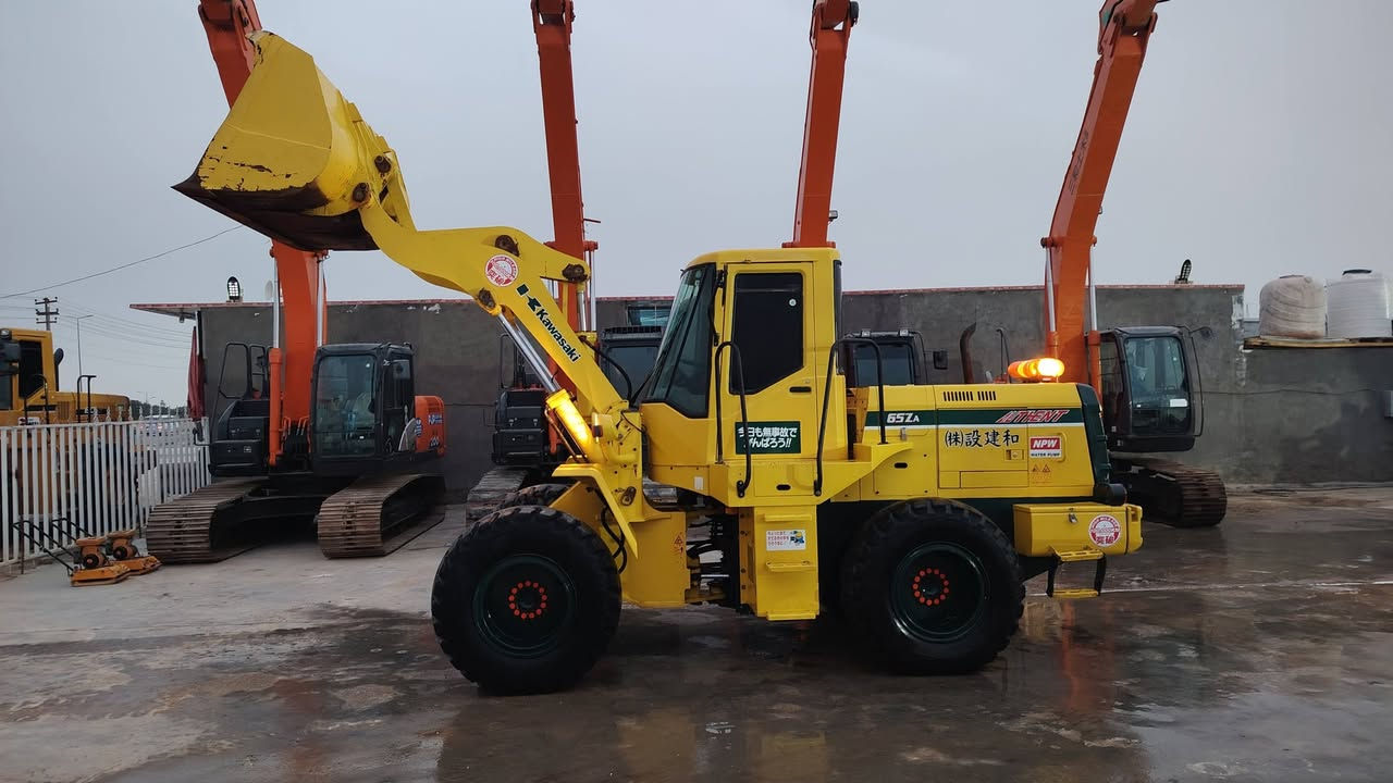 للبيع شفل كاوسكي حجم 65 موديل 2005
⛔⛔.             ✔️✔️.              📞📞
                               *********** 
***********
