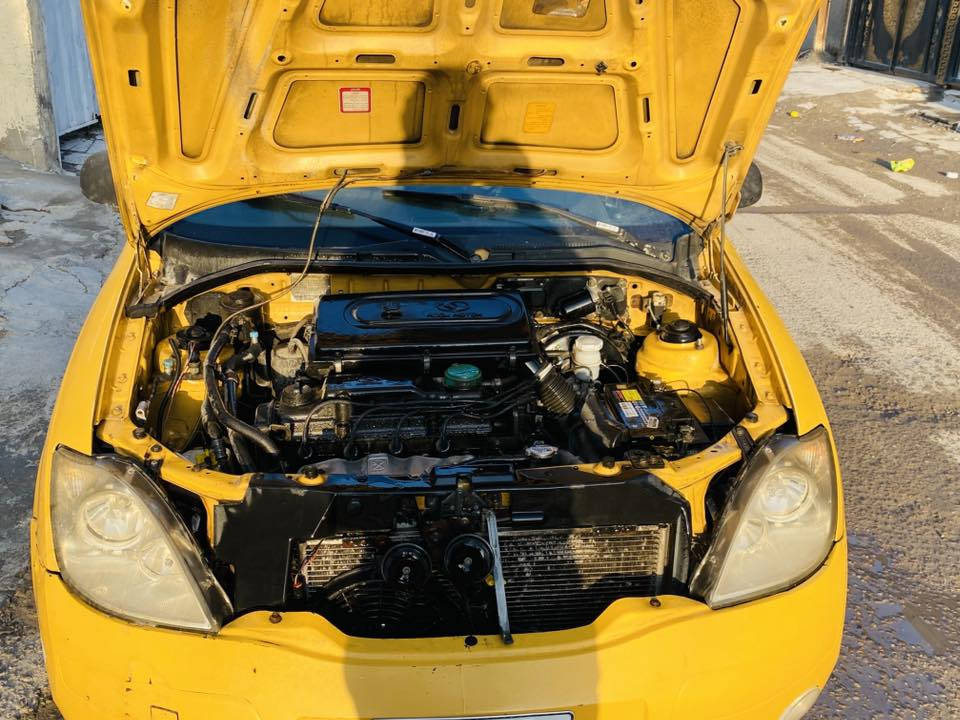 السلام وعليكم طيبة 2015  جديدة مكينة كير تبريد كشر مكفولة السيارة مناقصها كلشي فقط يرادلهة ميزانية وبوربرن خلفي  وبيهة هاي الدوسة مبينة كدام العين مدوشمة عام السيارة تخم خط ابيض رقم انكليزي تحويل ثاني يوم 42 وبيهة مجال مكاني بياع الشرطة الرابعة ***********👍***********
