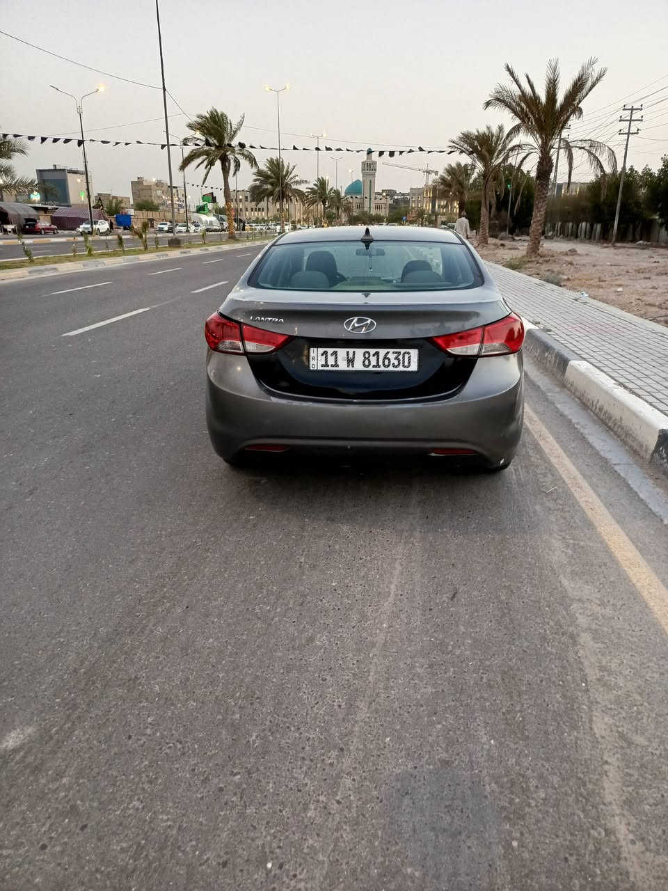 السلام عليكم النتره 2013 بغداد بسمي بيها جاملغ تبديل وارد امريكي سياره جاهزه مكينه 1800 لا تنقص ولا تبخر كير مكفول حداديه جديده تخم تاير مكان كربلاء ***********السعر 105 وبيها مجال والله يسهل على الجميع
