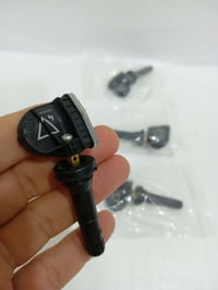 حساس إطارات • سيت كامل • اكسسوارات سيارات