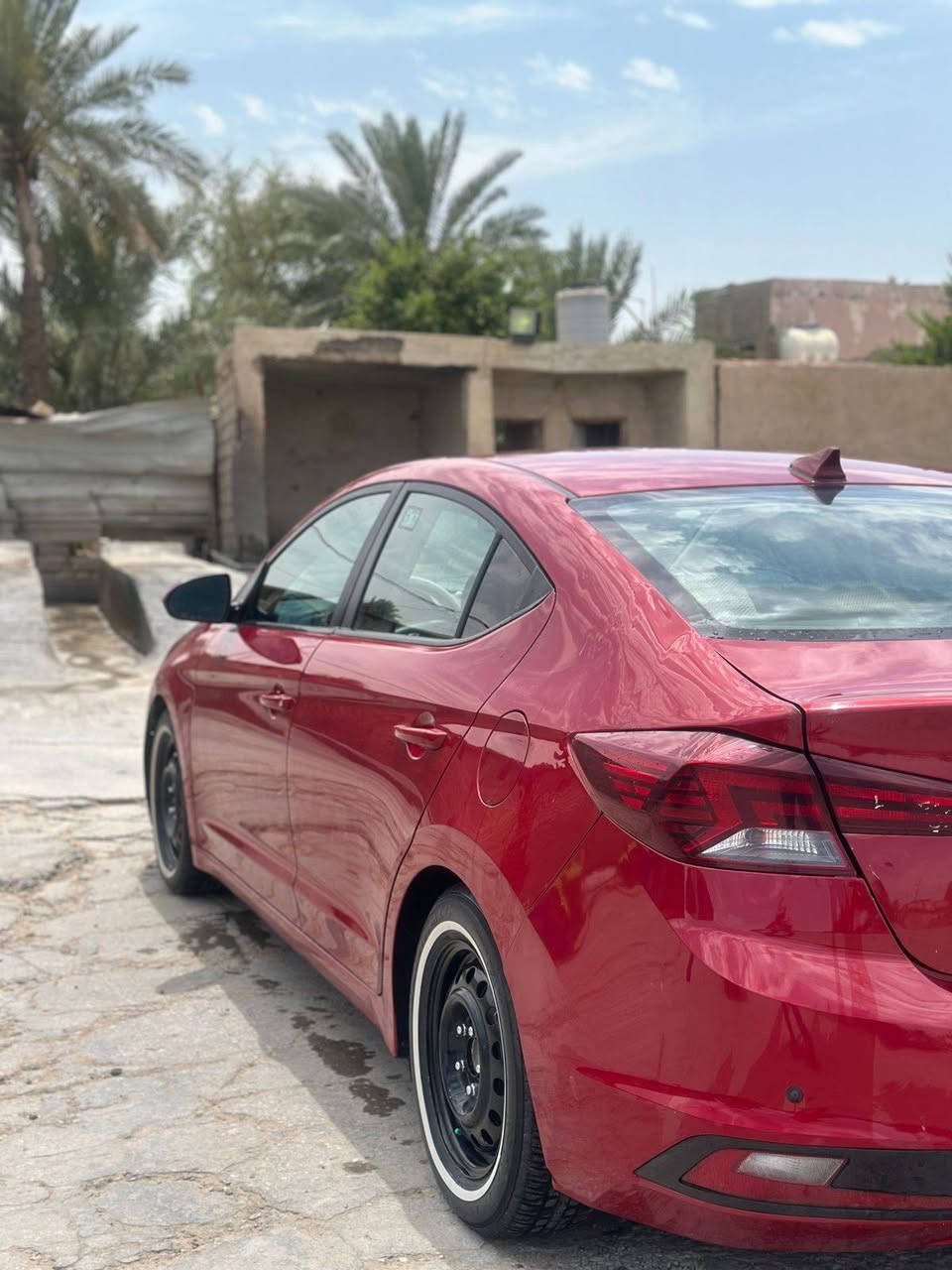 سلام عليكم الانترا موديل2019 للبيع حادثه امريكا بنيد وبلعراق تبدل عندي قبق الجنطه نفس اللون بدون دواخل وصورة الحدث موجوده تبريد منضومه جديده مبدله حداديه جديده تخم تاير السياره جاهزه مانقصه شي السعر 135وبيه مجال قليل *********** مكاني كربلاء طوريج
