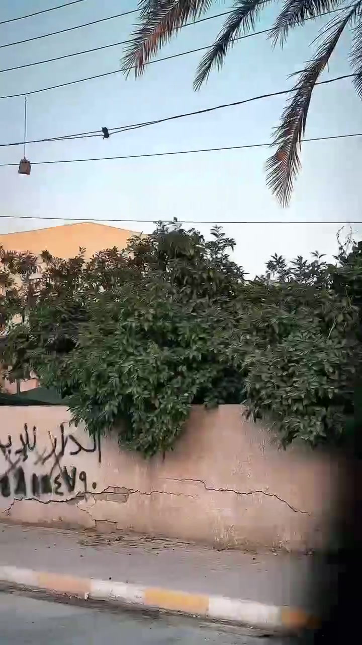 للبيع دار في حي الزراعة المساحة 375 متر موقعه مميز 
الواجهة 14 متر
شارع 10 متر 
علق بـ 1 ليصلك السعر 
للإستفسار او المعاينة الاتصال ***********
