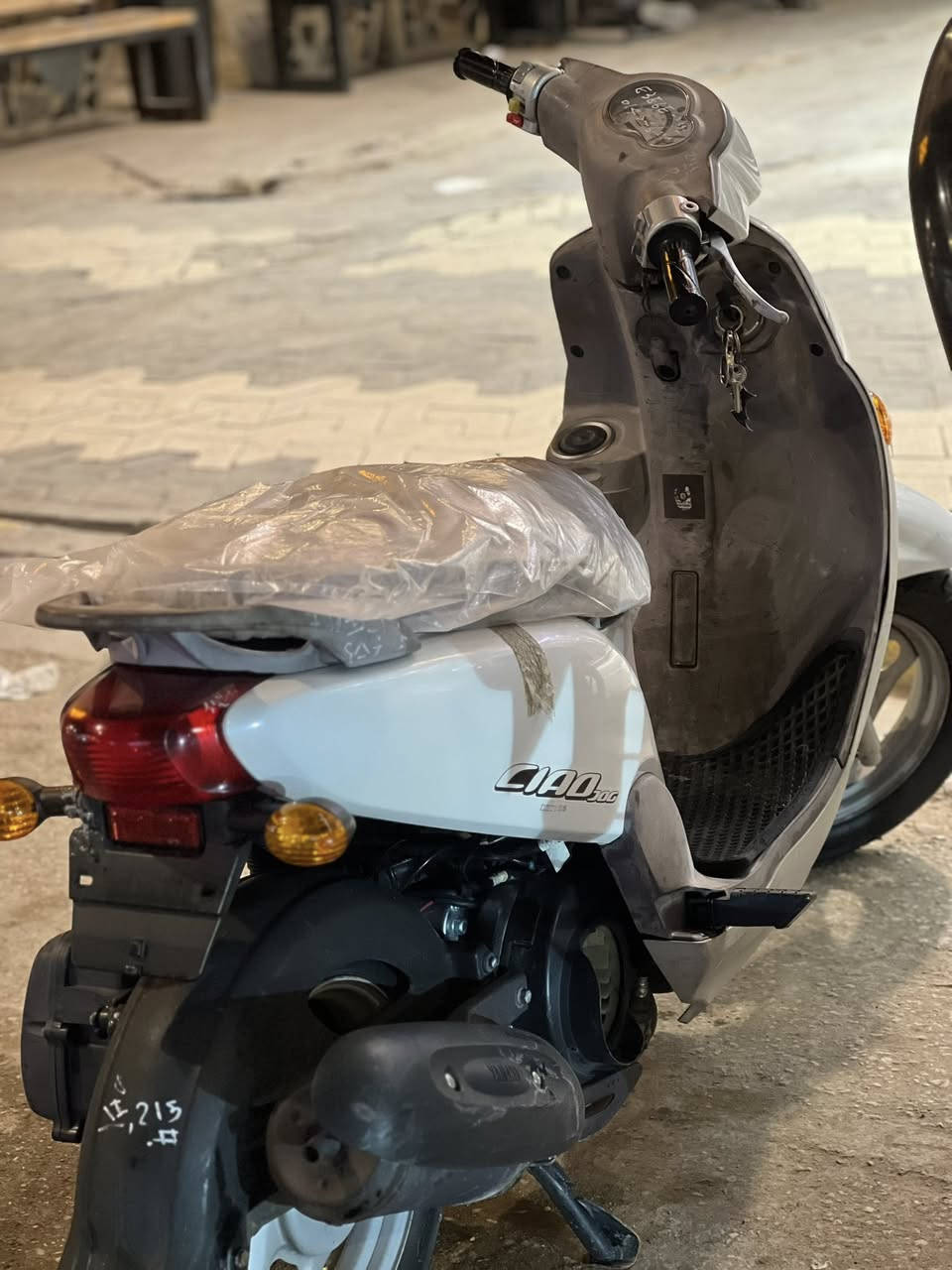 دراجه فله للبيع الدراجه مناقصهة برغي تجي تفحص وتاخذ سعر 800وبيه مجال حك الجيه
رقمي ‭٠٧٧٣ ٥٩٠ ٥٩٤٢‬
