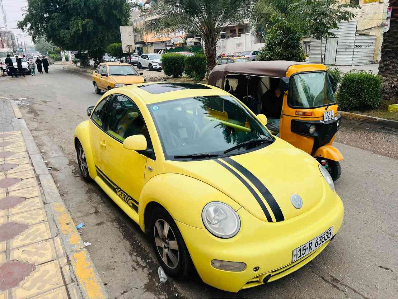 السلام عليكم 
مكلف ب النشر سياره صاحبي 
اتصل ع الرقم للاستفسار اكثر 

‭0772 477 7257‬
بيتل موديل 2000 
كير اتماتيك 
شاشه كامره 
تخم تاير جديد 
السعر 47 ورقه 
عنوان بغداد الكرخ رحمانيه الجعيفر بغداد, العراق
