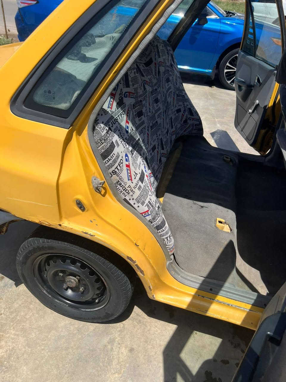 سايبه ٢٠١٢ نضيفه رقم بغداد
ماعندي تواصل ويه صاحبها الاصلي 
سنويه كارتونيه 
كير ومحرك بشرط 
سياره مناقصها اي شي 
غرفه حلوه 
مكاني صلاح الدين بلد 
***********

السعر ١٢ وبيها مجال
