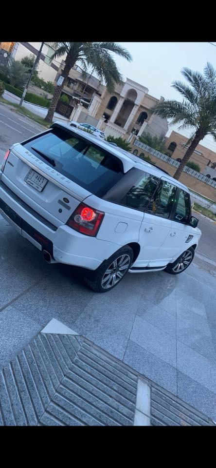 السلام عليكم للبيع او مراوس رانج روفر 2011 بدون سوبر يعني HS وارد أمريكي بدون حادث بدون صبغ كير مكينه خير من الله فول مواصفات سلايد روف حساس امامي خلفي كأمره 5 بصمات كشنات تدفئه تبريد كراسي كهرباء خزن ميموري تحكم ستيرن تدفئه بل ستيرن كهرباء داخل لونين بعد بيهه هواي مواصفات سياره مصروف عليه جاهزه من كولشي السعر 150$ للاستفسار ***********
