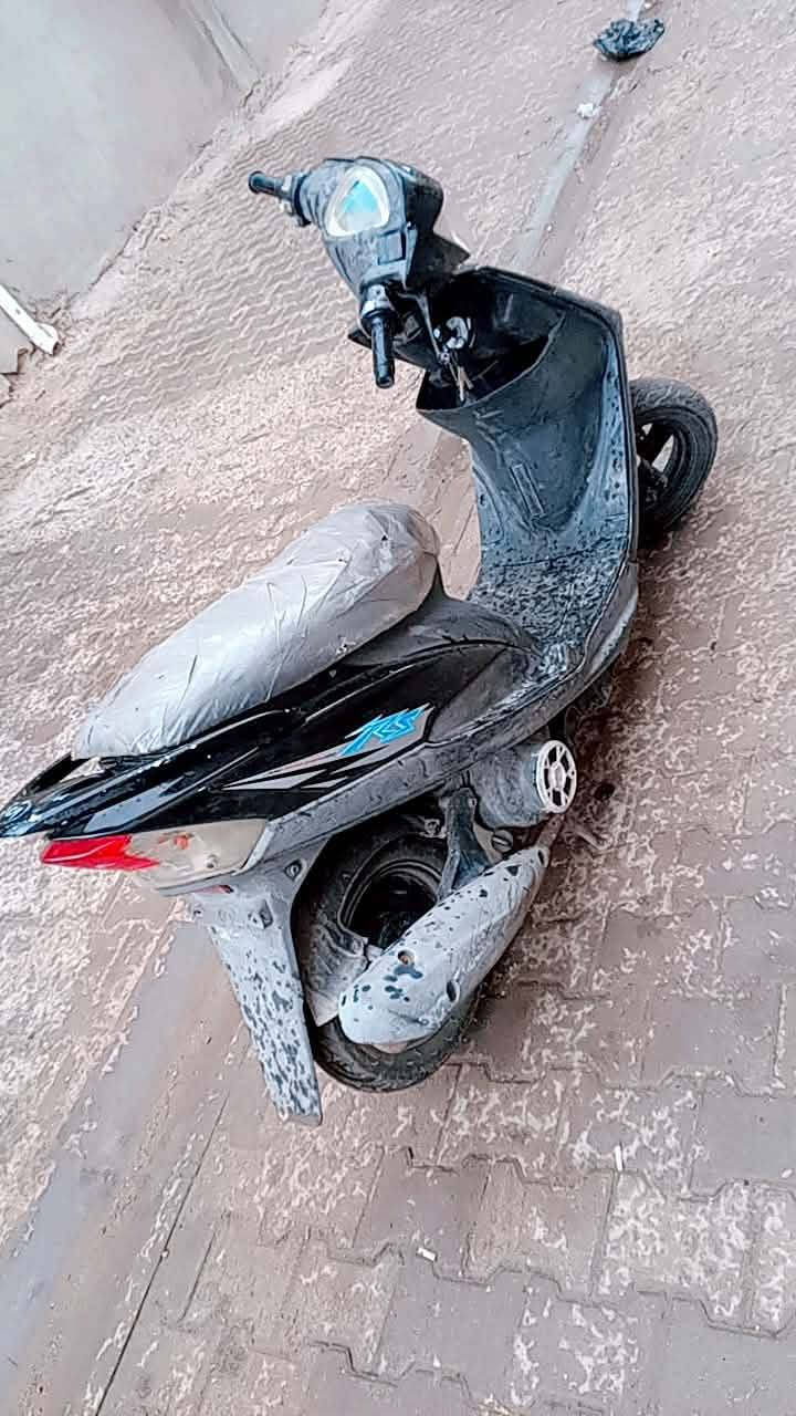 مكينه 49 نقص كلوبات سكنات

وبنزات بريك تخفيف بس مكينه ناعمه وخرسه لايت عالي ناصي شغال طوافه شغاله بك لايت شغال شخاطه نقص للبيع مكاني بغداد ٥٠٠وبيها مجال


**إذا كنت صاحب هذا الإعلان وتريد حذفه لأي سبب، رجاءا أرسل رسالة إلى الدعم الفني**