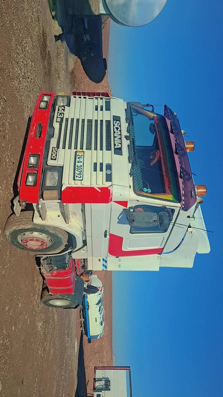 بسم الله الرحمن الرحيم 
النوع السياره . اسكانيا 143. تاك ويل دبل قماره تريله فلات جوانب متحريكه 3 محاور تاك تاير بالون . 42 طن 
موديل 1993. حج محرك 143
مواصفات . تبريد . هاف . كير 3×3. 
عربانه سبرنك جوانب . 80. تاك تاير  بالون كرونا 
كير محرك اكسن قماره شاصي مكفول كفاله عامه شرط 
رقم دهوك تحويل مباشر . حصه كاز 
السعر 170 معا مجال 
عنوان معرض هوار . طريق دهوك موصل جمبور عميريه 
***********
