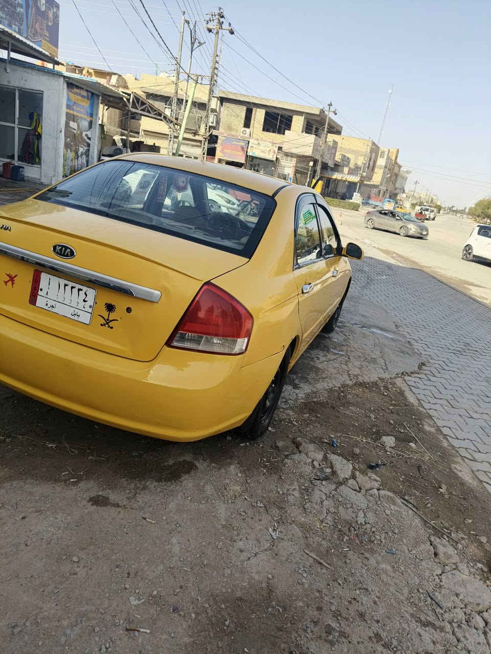 السلام عليكم  كيا سبكتره للبيع ٢٠٠٩ أمريكيه حادثهه جاملغ امامي بدون دواخل   كير مكينه كفاله مكاني كربلاء
السعر : 78وبيه مجال قليل 
الرقم***********
