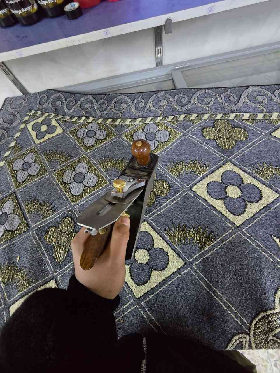 السلام عليكم بلونيه للبيع ماكاني كربلاء متواجد خاص ورقم هاتف ***********
