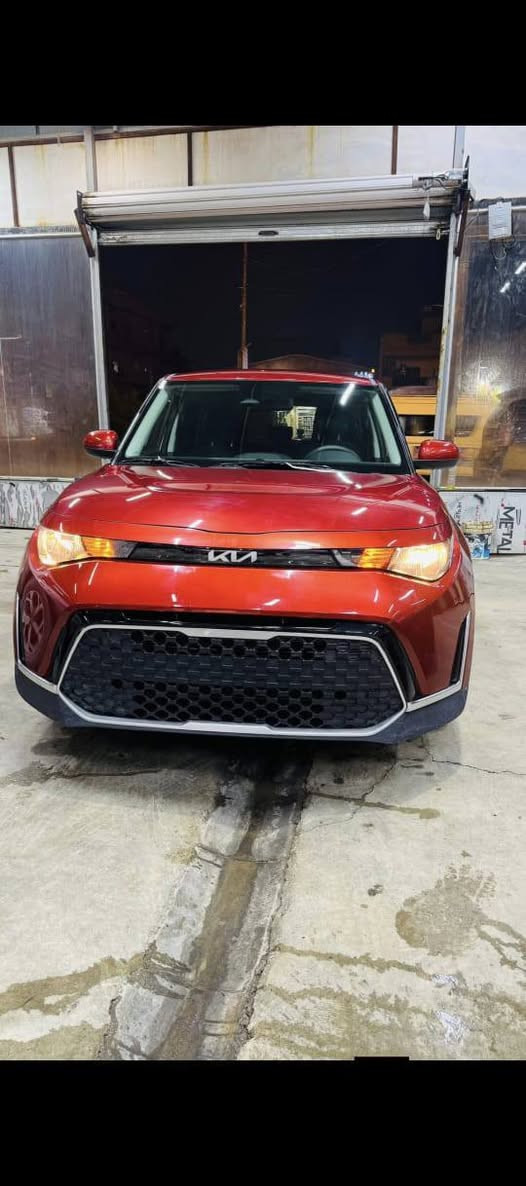 كيا صول 2025 دخول جديد 
حادث سياره كما موضح بلمنشور
المواصفات :
سياره زيرو 
ماشيه 2000 وضع الشركه 
شاشه كبيره 
كامره خلفيه دواره
رادر امامي 
تحديد مسار 
ايقاف ذاتي 
مود درايف(متعدد القياده) 
وباقي الموصفات المعروفه 
معروضه 142 وبيها مجال حق الجيه 
للاستفسار ***********
