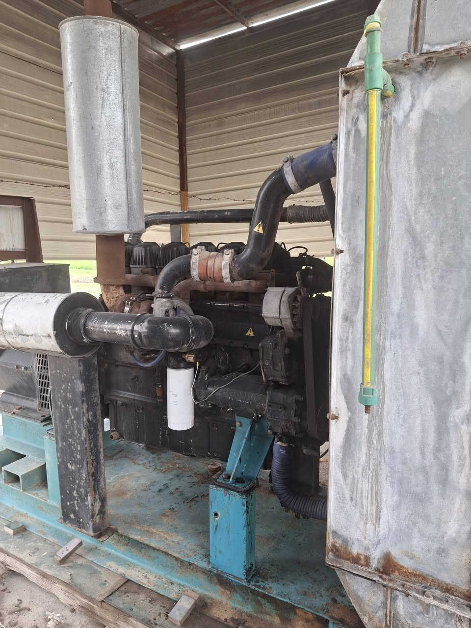 من رخصه صاحب الكروب 
مولده سكانيه دي اس غبق بلاستك راس توليد ٢٠٠ كي في نظام حمايه كامل مشتغله موسم واحد والمحرك خير من الله لا صرف ولا بخار السعر ٦٠ ورقه وبيه مجال رقم الهاتف *********** 
بغداد سبع البور
