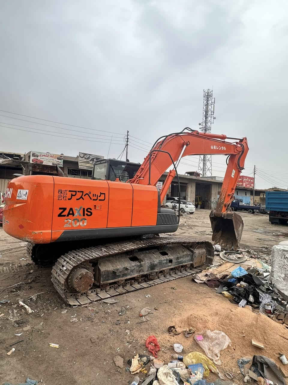 السلام عليكم للبيع زت ثري دخول جديد منفيس كفاله علمه مكينه جديده مشتغله8 الف  مديل 2012 مأسس نقار بلادي مكان كربلاء الاستفسار ***********
