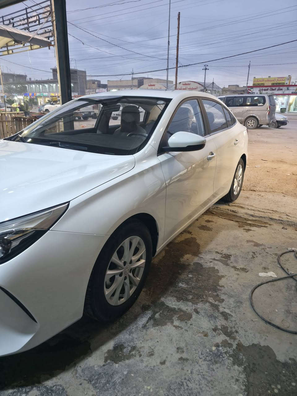 للبيع mg roewe  موديل 2024 رقم اربيل باسم شركه فول مواصفات فتحه . تحكم استيرن . سايد ابريك بصمه . دخول ذكي بصمه . مواصفاته معروفه . بيه بارد كد ٤ أصابع مامصلحه بالجاملغ عكس السايق الباقي كفاله ماشيه 5168 قابل للزيادة اخت الزيرو سياره جاهزه بصمات عدد 2 مع السياره السعر 108 وبيه مجال  العنوان النجف الإشراف للتواصل رقم الهاتف *********** متوفر واتساب
