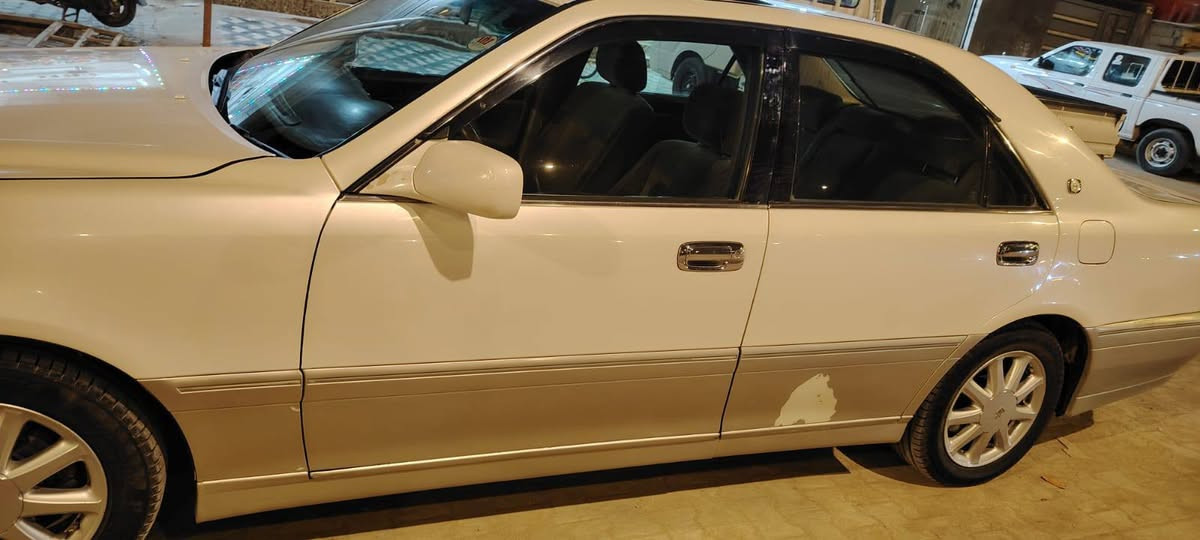 بيع متوازي
صلاح الدين سياره فول  واحد ع واحد  4 دكم برده وثلاجه تبريد خلفي شاصي 75 ديفور كبير مكينه وكير بالكارتون حداديه بالكارتون.    ***********
