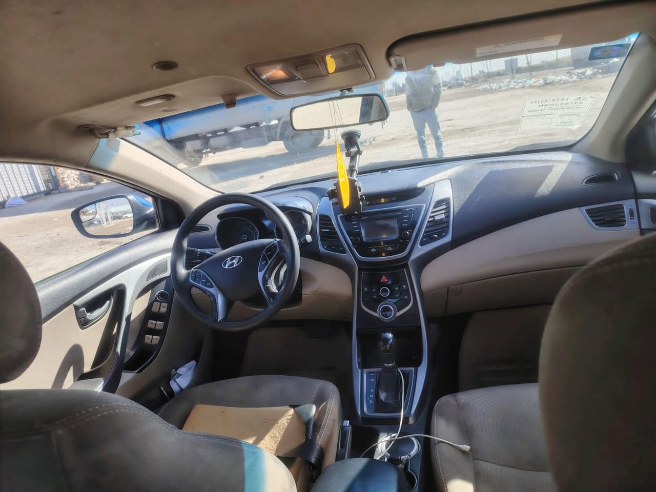 2016 وارد امريكي حادث بنيد فقط بدون دواخل ماشيه  182 مكان السيارة بغداد رقمها واسط
للاستفسار على الرقم فقط 
***********
