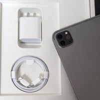آيباد M5 برو • ٢٥٦ • بطارية ١٠٠%