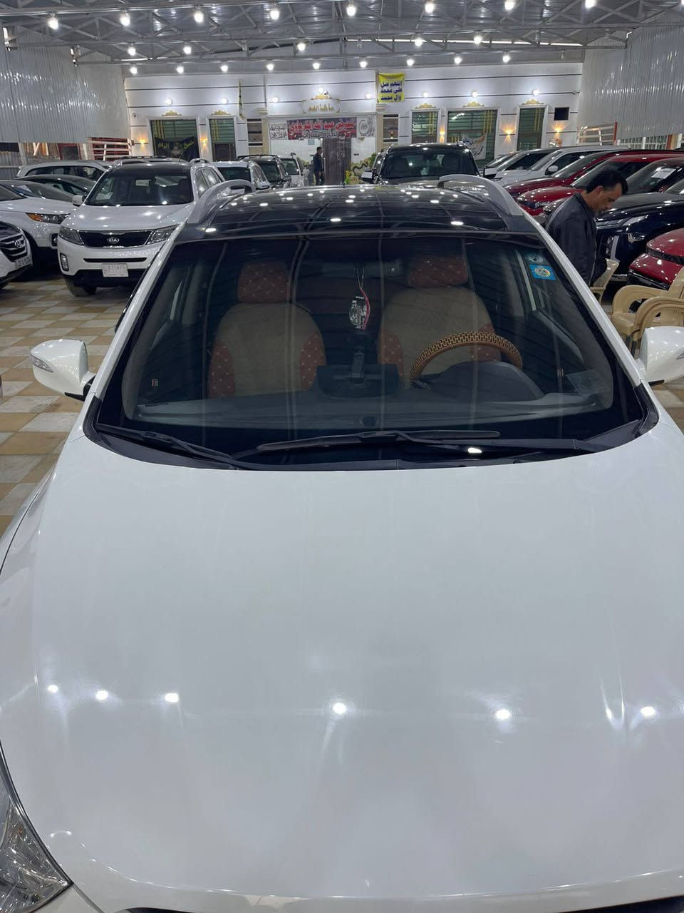 توسان ٢٠١١ خليجي 
كفاله عامة رقم قادسيه 
فول مواصفات 
كير مكينه حداديه كله جديد 
السياره جديده كلش وجاهزه من كلشي 
للاستفسار يرجى الاتصال على الارقام 
***********
***********
