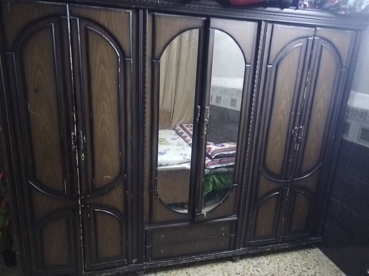قنصور ٦ أبواب كدام العين حيل ثقيل السعر ١٥٠ الف المكان حي عدن اللي يريده يجي خاص


**إذا كنت صاحب هذا الإعلان وتريد حذفه لأي سبب، رجاءا أرسل رسالة إلى الدعم الفني**