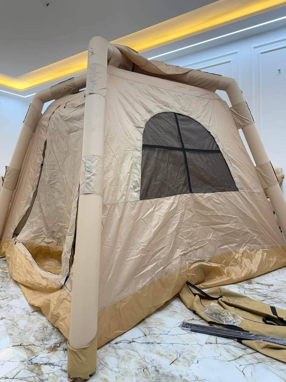 #متوفر خيمه  نفخ  ماركه اوربي  القياس طول 220 *220 وارتفاع 180 نوع القماش اكسفورد  ملحقات بمب يدوي جنطه وحبال و  مساند سعرها 100 الف 
***********
