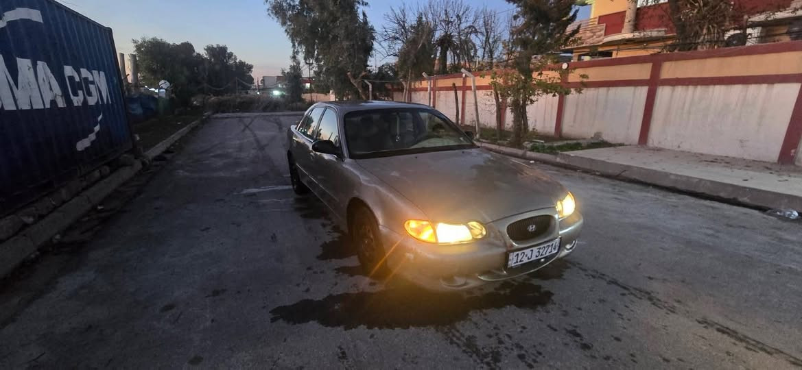 هونداي سوناتاموديل 1996 كير عادي  مصبوغة عام اثر التحرير   كهربائيات كلها شغالة  تبريد بيها بس ينرادلو غاز تدفئة شغاله طخم تاير جديد  شرط قطارة مال بانزين كابون بانزين بيها  رقم مسطرة سنوية تنتهي 28 باسمي مكينه كير شرط  السعر 30 
قليل متواجد على النت شاري خابرني وتدلل***********
