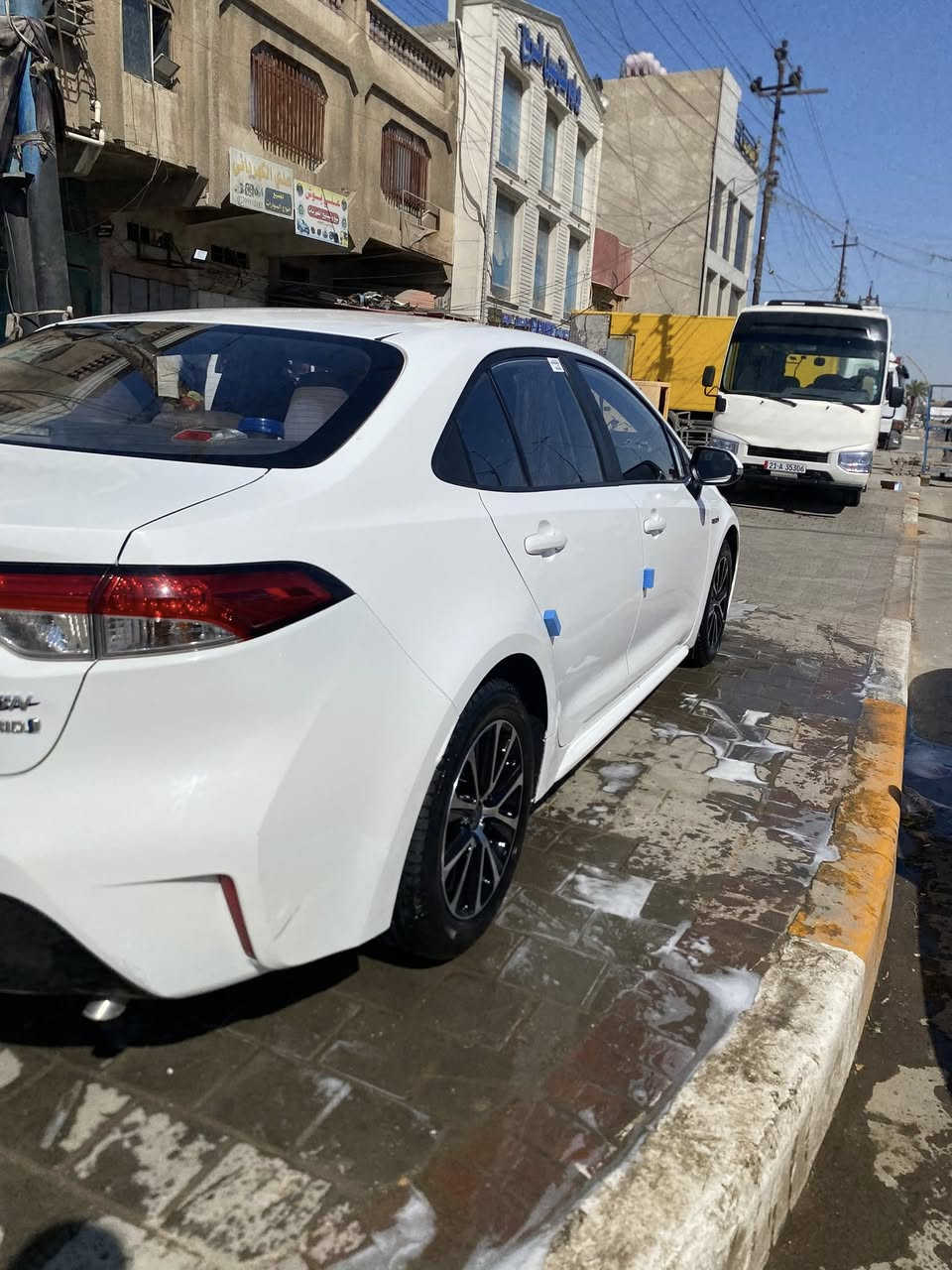 السلام كورلا هايبرد ٢٤ الشكل الامريكي السياره مراوس ويه جالنجرRT
ماشيه 30الف تقريبن ارقم اربيل ب أسمي بيها باب مبدل اصلي وكاله وبيها تكحيل بداير جاملغ باقي السياره مكفول مثل ماموضح بلسونار الى استفسار واتساب *********** بغداد حي اور
