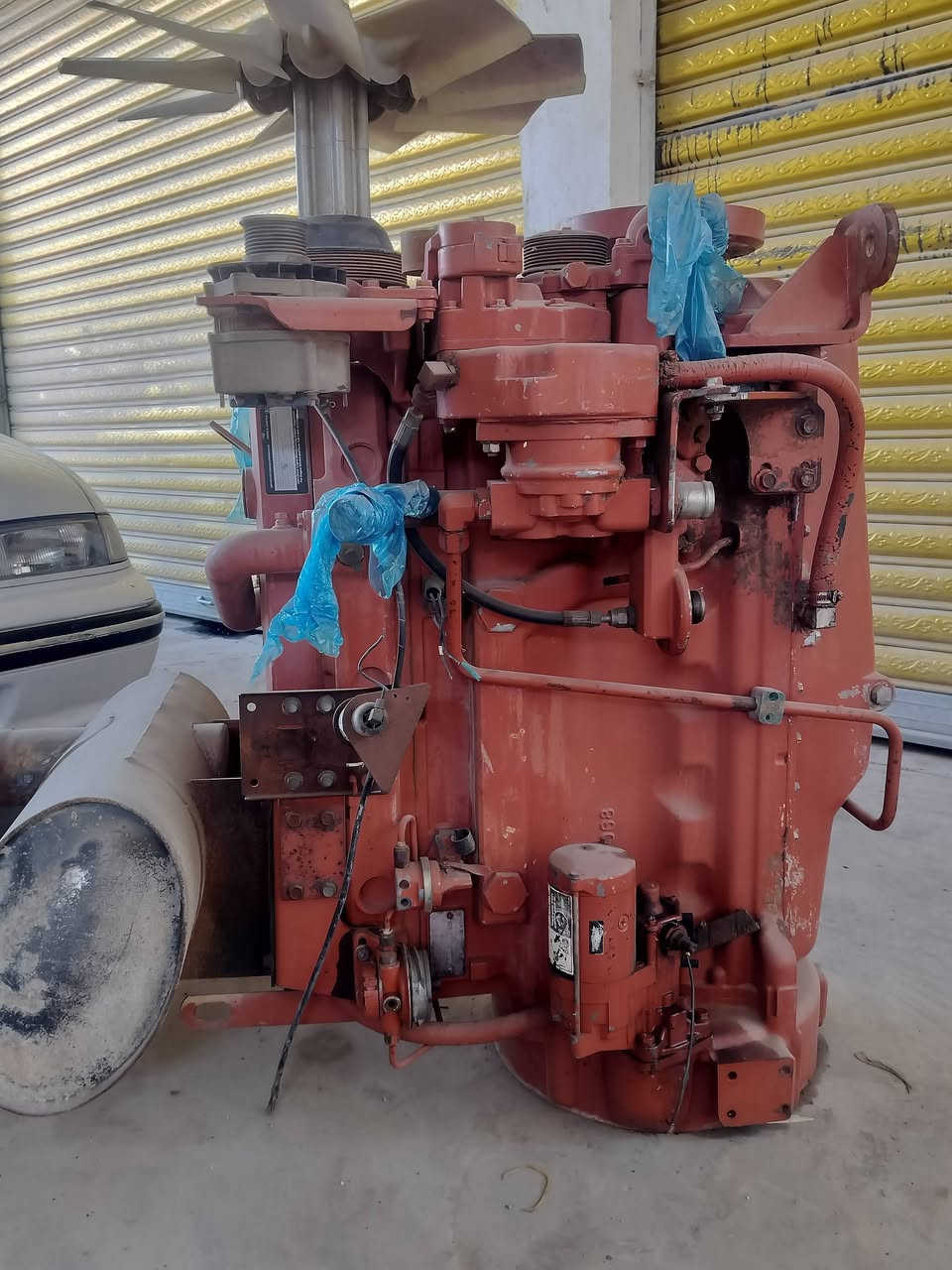 محرك جوندير بعده شركه 6سلندر للبيع سوبر لك عل شركه موديل حديث للبيع السعر 20ورقه بي مجال ***********
