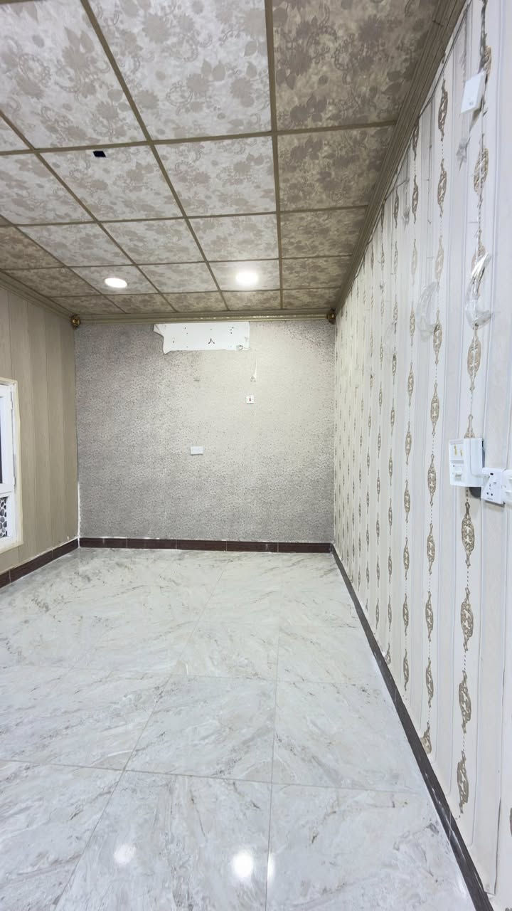 #اعلان
دار للبيع مساحة 120متر مربع

#الموصفات غرفتين نوم استقبال مطبغ مجموعة درج اصغير بيتونه غرفه طابق فوك سيراميك سقف ثانوي 

#الجنس العقار طابو صرف 

#العنوان ديالى خانقين حي رمضان قرب سوبرماركت ابو كاوه

#اتصال مكتب علي الوندي للعقارات ومقاولات 

***********
