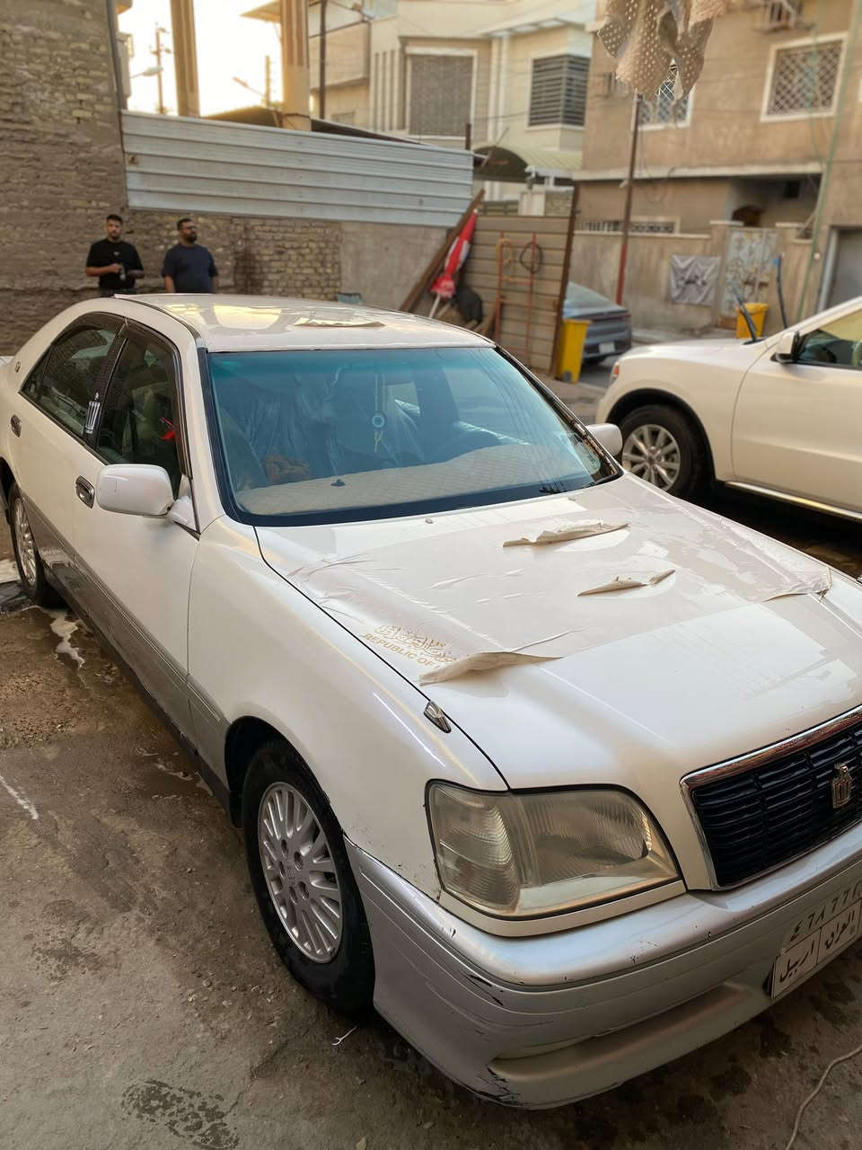 جنون ملكة محزم  ادواتت  كصه سياره نضيفه حيل دواخل جديده وجاهزه ومابيها نقص برغي دهن توني مبدله حداده جديدا كير محرك كفاله سياره من طول لطول جاهزه بك لايتات كرستال شادلها وعنواني البصرة شراي اتصل وتدلل***********سعرها 
30 ورقه بيها  مجال للشراي
