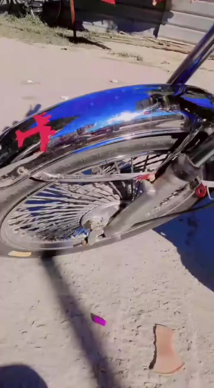 سلام عليكم للبيع دراجه ايراني تايكر اربعه كير موديل واحد وعشرين مكينه شرط ناعمه لا تنقيص ولا تبخير كهربايات كله شغاله بس عوزه اشاير خلفيه السعر خاص  وترهم مراوس شعد ك نزل مكاني صلاح الدين تقاطع بني سعد الرقم ***********.......
