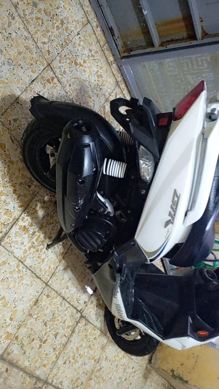 سلام عليكم جي تي ار موديل 11
دراجة نضيفه دشبول شغال كهربائات كامله شغاله بلاديه مكفولة مكينه وكفر 

ملاحضه بسيطه الكفر الامامي بي كسر الباقي دراجه مكفولة عامه السعر 900 بيها مجال بسيط مكاني شعب الاستفسار ***********
