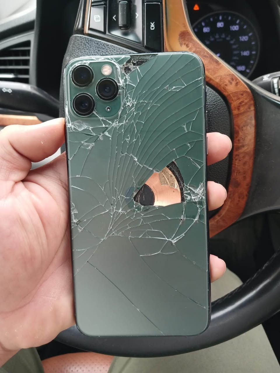 سلام عليكم 11برو ماكس 256دبل خط شرق اوسط مبدل شاشه  وبطاريه اثر وكعه كأمره خلفيه بيه غواش وصخ مكاني بياع سعره ١٧٥ قفل ‬ ‪+964 774 977 9342‬ بغداد, العراق


**إذا كنت صاحب هذا الإعلان وتريد حذفه لأي سبب، رجاءا أرسل رسالة إلى الدعم الفني**