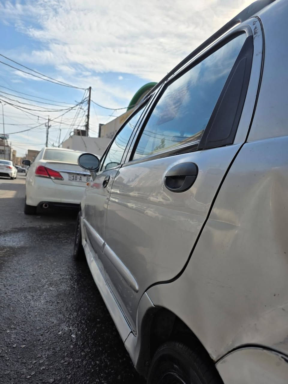 السلام عليكم 
كيو كيو موديل 20١٣
سنويه 202٨
كير أوتوماتيك  تبريد ثلج كامله السياره
مكينة كير حداديه دوشمه حلوه 
السعر ب ٢٨ و بيه مجال 
الرقم *********** 
المكان السياره كربلاء للاستفسار الاتصال على الرقم التالي ***********
