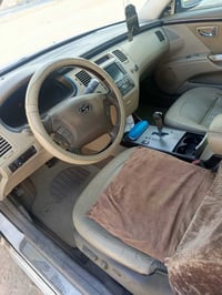 أزيرا موديل ٢٠٠٩ خليجي شركة الگاصد فول مواصفات واحد على واحد ما عدا ال...