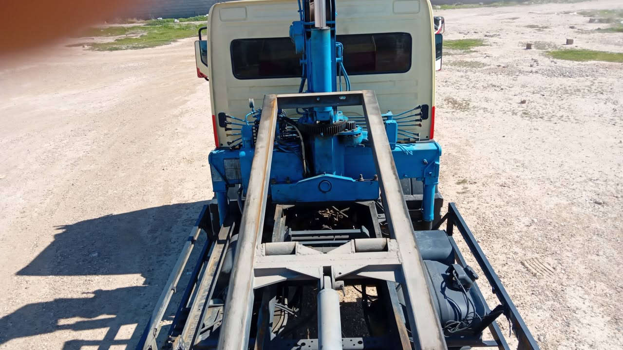 مارسيدس كرين٢٠٠٢ ثمانية برغي ستة سلندر كرين تادانة بشرط جديد مامشتغل بالعراق بدي نزال ستة ملم طول ستة ونص للاستفسار الاتصال بالرقم  ***********
