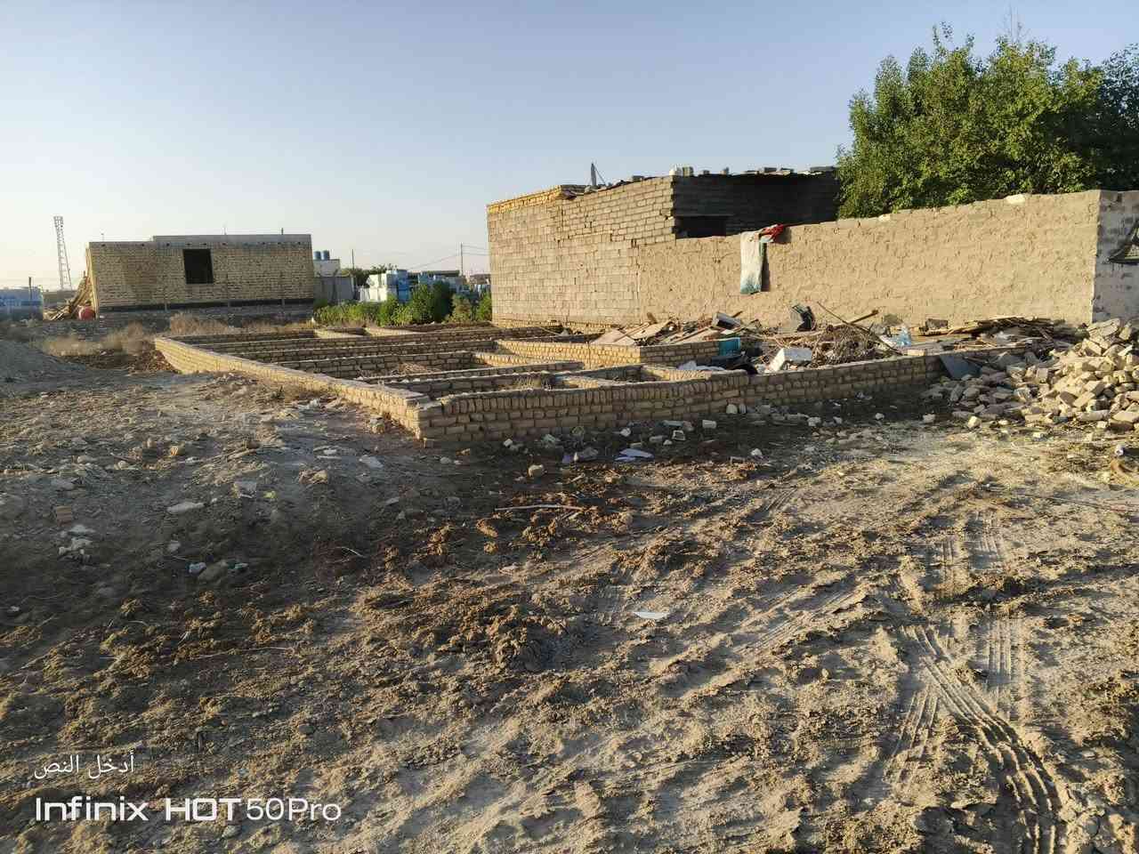 قطعه ارض للبيع مساحه 200م كل خدمات متوفره من ماء كهرباء مجاري وتبليط قريب.زراعي وكفله الك من كلشي سعره 5بي مجال عنوان قريب جداً من مجسر الاسكان منطقه سيد خضير وقريب عن مرقد جدآ رقمي للتواصل وتساب أو الاتصال  ***********
