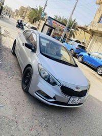 سياره للبيع كيه سيراتو ٢٠١٦ خليجي بيه قطعتين سياره جاهزه للخير بسمي  ر...