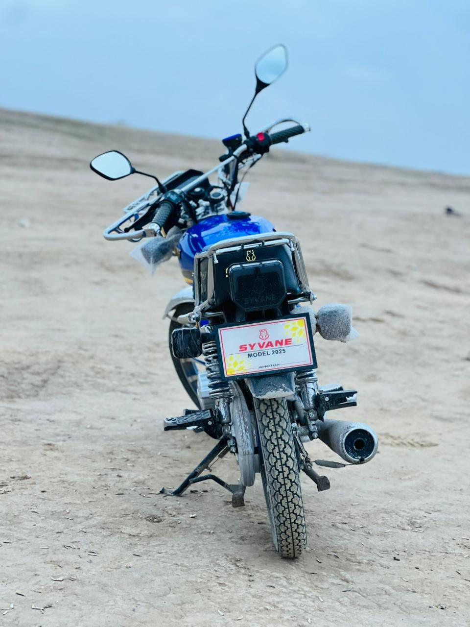 السلام عليكم   سيفان 2025 شرط النضافة  صار فترة من شديتو بي منفيس  السعر 825وبي مجال + رقمي ***********
