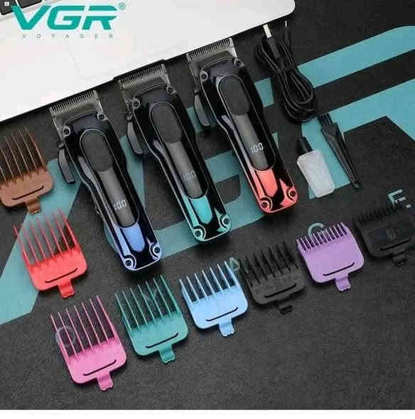 الصدار الجديد من vgr 
وحش التدريج 

مكينه حلاقه تدريج vgr كهرباء وشحن 

تعمل بنضامين كهرباء وشحن 
وعمل متواصل 200دقيقه 
لأن حجم بطاريه 2000A 
مع 8 نمر لتدريج 
وكير طكات 
شحن تايبسي 
شاشه اكترونيه لمعرفه نسبه الشحن 
مع شفرات سل ستيل حاده جدا وغير ضارة بالبشره الحساسه 
مع فرشاه تنظيف وقطاره زين 
وبسعر 25 توصيل كل العراق 3 الف  
لحجز رقمك وعنوانك خاص 
او واتس ***********
