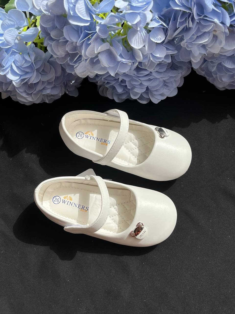 ✨ أناقة الأميرات تبدأ من الحذاء

حذاء بناتي جلد ناعم وخفيف جدًا 👧
مريح للمشي ويعطي شكل أنيق لكل فستان 💖

📏 القياسات: من 22 إلى 26
🎨 متوفر بلونين
💰 السعر: 15 ألف د.ع

احجزيه لبنوتج قبل ما تخلص القياسات 🔥
التوصيل متوفر إلى جميع المحافظات 🚚

#احذية_اطفال #احذية_بناتي #اناقة_الاطفال #العراق #كوت


**إذا كنت صاحب هذا الإعلان وتريد حذفه لأي سبب، رجاءا أرسل رسالة إلى الدعم الفني**