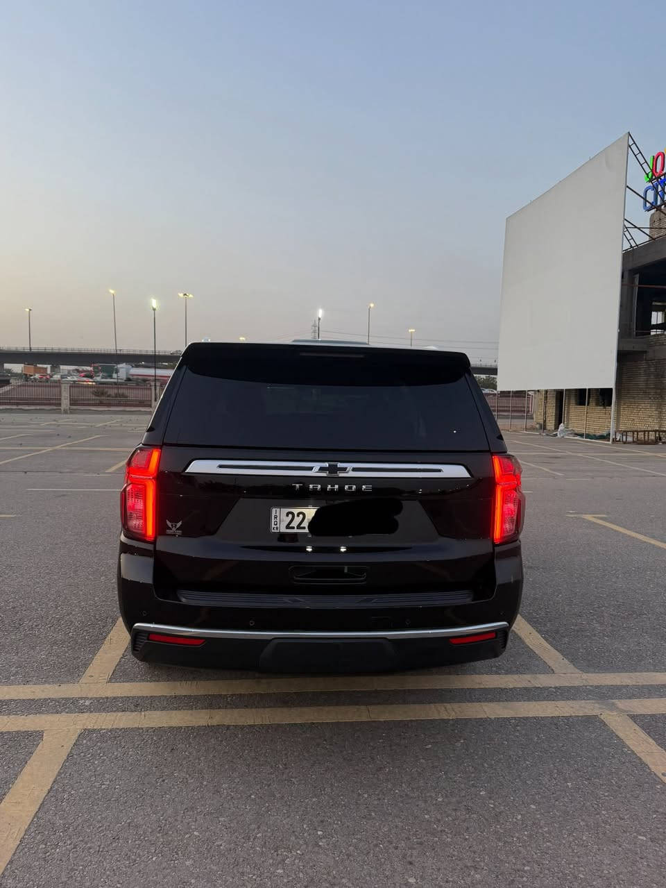 السلام وعليكم
للبيع تاهو ٢٠٢٢
خليجي وكالة المنصورLS
رقم اربيل الجديد
ماشية 107كيلو متر

المواصفات :-
‏بصمة تشغيل 
تشغيل عن بعد 
بصمة ابواب
صندوق بصمة 
‏كراسي اثنين كهرباء
‏تبريد خلفي شاشة
‏شحن الهاتف لاسلكياً
بكلايت ليد 
لايتات زينون
ليدات امامية
علامة شوفر ظوئية
‏كروس سرعة
‏نظام AUTO START‏
نظام هندبريك دكمة
 AUTO HOLD
‏نظام مانع انحدار
‏تحكم استيرن 
‏شاشة عرض الاعطال
‏دبل كير(عادي+اوتوماتيك)
‏ناقل حركة 10 نمر
‏دبل حساس(امامي+خلفي)
‏ تحكم الضوء الداخلي
‏مانع تزحلق
‏شاشة امامية كبيرة اصلية
‏تشغيل عن بعد
محرك5300

تفاصيل السيارة بيهة صبغ جاملغ  
امامي وباب خلفي وجاملغ خلفي 
جهة السكن السيارة والدعامية امامية
باقي السيارة مكفولة
اي استفسار تعال خاص 
***********
عنوان السيارة بغداد 
حي الخظراء
