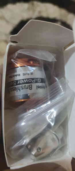 تحية طيبة شباب توفر ماطور برشلز 800 كي في تواصل وتساب ***********
