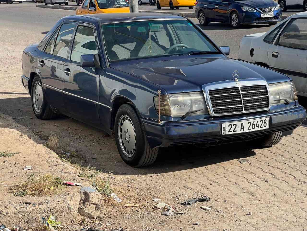 السلام عليكم للبيع و المراوسه 
موديل 1990 رقم اربيل رقم او سنويه جديد او بسمنه 
كير او محرك بطه كير او محرك جديد مال كصه 
صدر امامي خلفي جديد دفتر مال بانزين هم بيه
تبريد ثلج وي سويج كهربائيات كوله شغل 
ضرر بيه فقط قبغ جاملغ تبديل السعر 57 او بي مجال كولش قليل *********** كركوك, العراق
