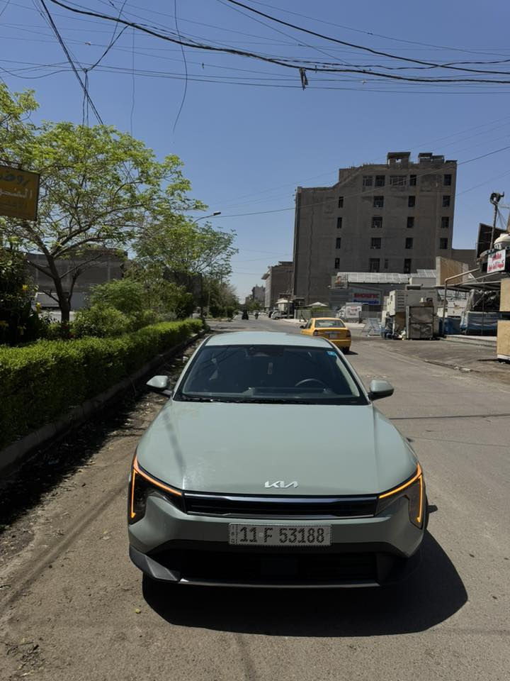 السلام عليكم
كيا K4 2025   مرقم بغداد ماشي 17 الف ميل لون سمنتي حادث بنيد صبغ فقط وبارد بالجاملغ
المواصفات : بصمة  / هندبريك دكمة  / لايت LED  / مكينة 2000 دوش / شاشة كبيرة متصلة ديجتال /  اوتو هولد / LED امامي وخلفي / قيادة ذاتية / كامرة دوارة / رادار تعديل مسار / اوتو بريك / رادار جانبي / مود درايف / تحكم ستيرن / كروس سرعة /مانع انزلاق / كار بلي 
مكاني البلديات السعر 164 ورقه
للتواصل والاستفسار : ***********
