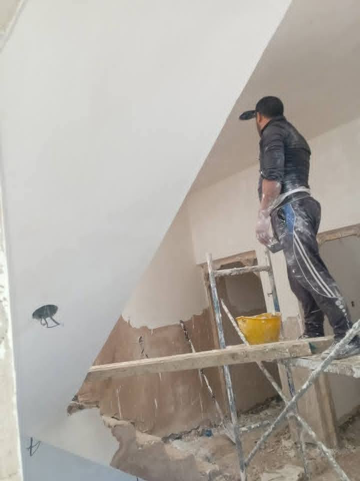 السلام عليكم كادر مبيضجي وشغل درجه أوله وشرط استلام مهندس وكبان وليزر المتر ب٦  الف جص وبورك *********** كافه مناطق بغداد الزراعيه الاستفسار
