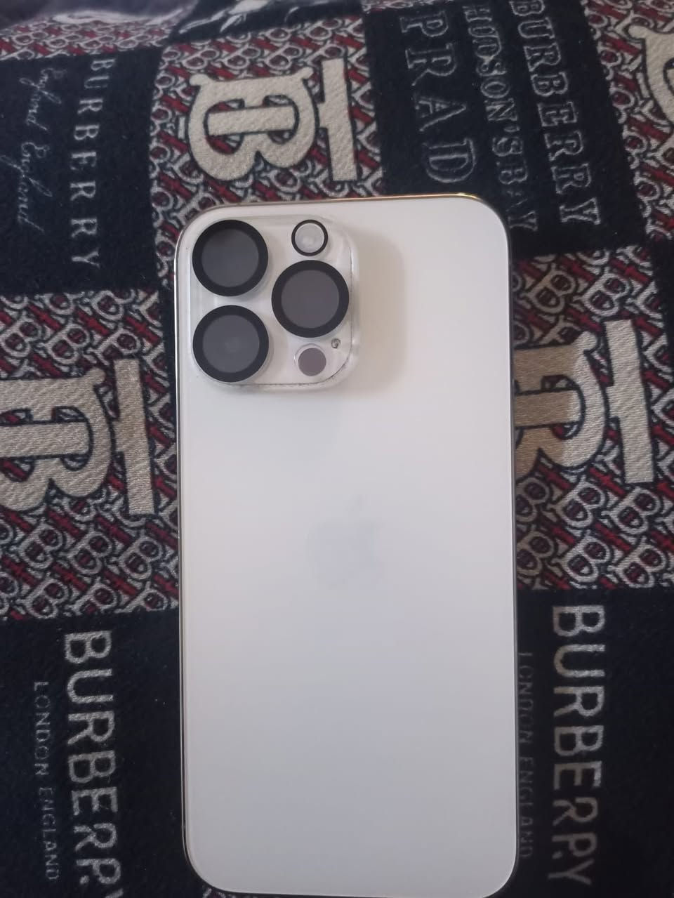 السلام عليكم
ايفون 14 PRO MAX للبيع

ذاكره 256 بطاريته 84‎%‎
ممبدل بي أي شي 
الجهاز شخط مابي نظافه 95‎%‎
تجيني لباب البيت تشوف الجهاز وتفحصه وتقتنع يلا تاخذه 

الجهاز مع كامل ملحقاته 

السعر ٩٥٠  وبي مجال 

مكاني بغداد الكراده
***********
