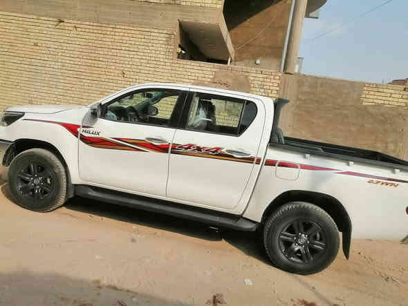 تيوتا هايلوكس كويتي
مكفوله كفاله عامه 
موديل 2025 فوريل 
ماشيه 12 الف
فول مواصفات شاشه بصمه
رقم بغداد دولي
العنوان الديوانيه
السعر 350 وبيه مجال
للاتصال ***********
