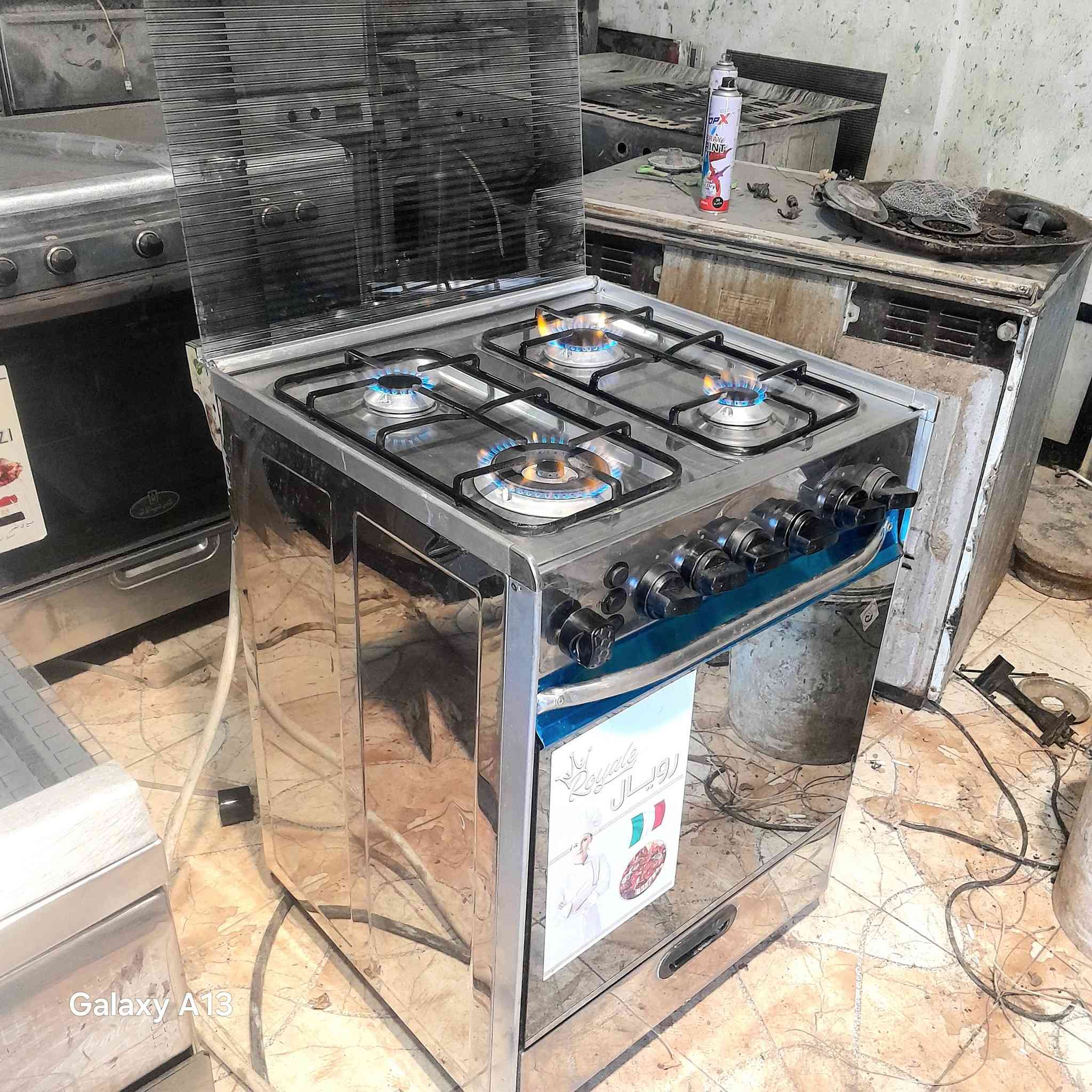 طباخ تكنوجاز مصري استيل باب اول اخو الجديد استعمال قليل كوله شغال وعلى الفحص العنوان حي النداء شارع المكاتب وتساب مازنجر موجود ***********
