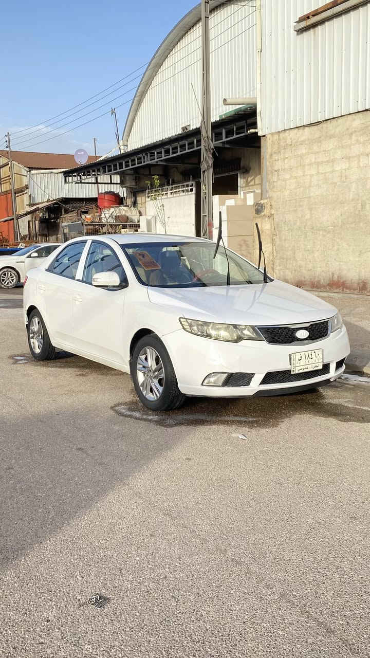 سيراتو خليجي اللبيع مديل 10 سياره جاهزه من كلشي بيها قطعه واحده مبدله فقط البنيد الكير ومكينه يخبلن تبريد ثلج كهربائيات كلهن شغاله ما ناقصه ايشي السياره راعيها يمي مكاني البصره ابي الخصيب السعر (93) بيها مجال استفسار ***********
